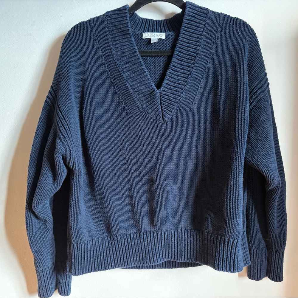 J. Crew Navy V-Neck Sweater with Chunky Knit and Cropped Fit Size L